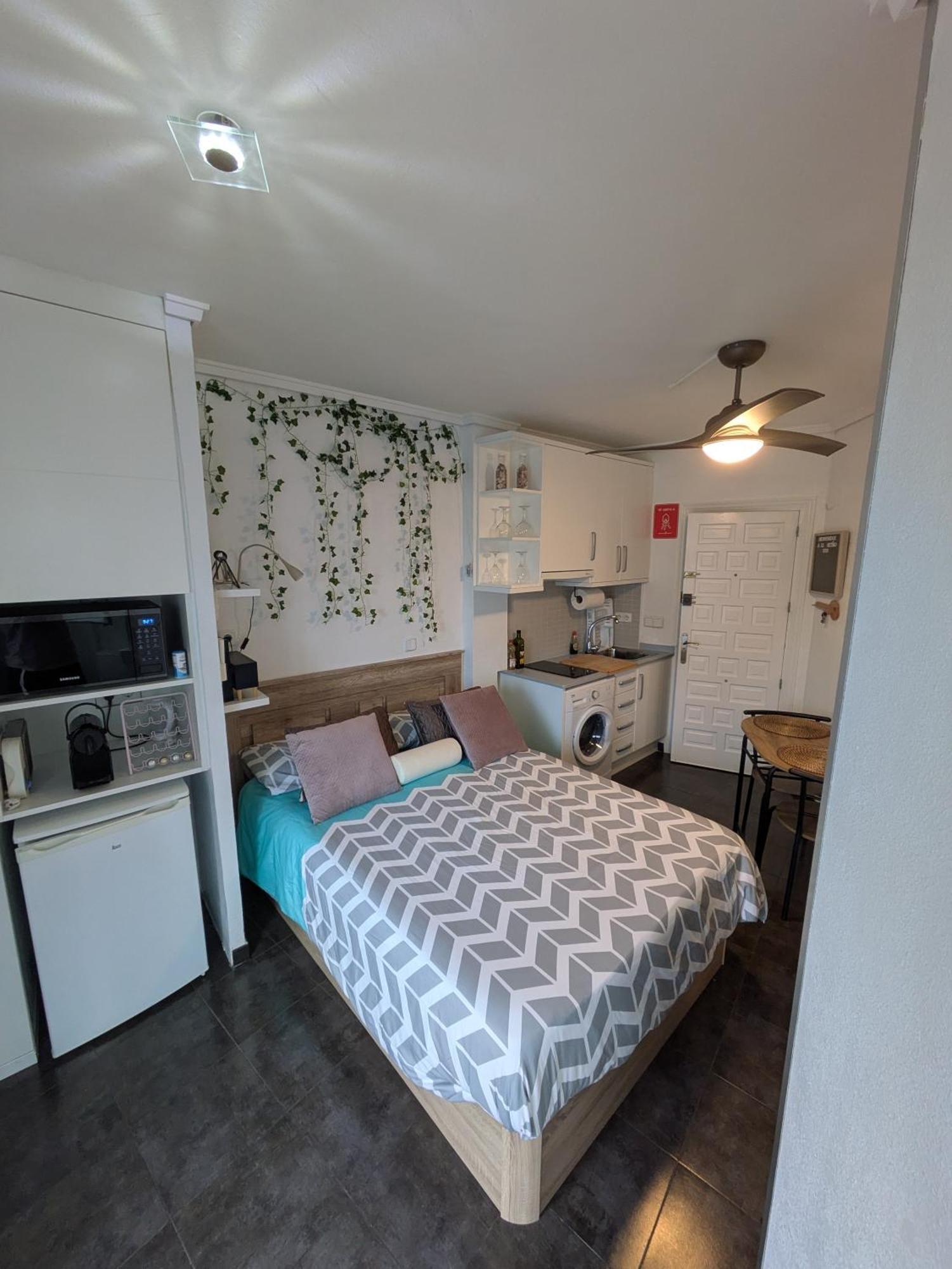 Estudio Con Piscina, Playa Y Wifi Denia Eksteriør bilde